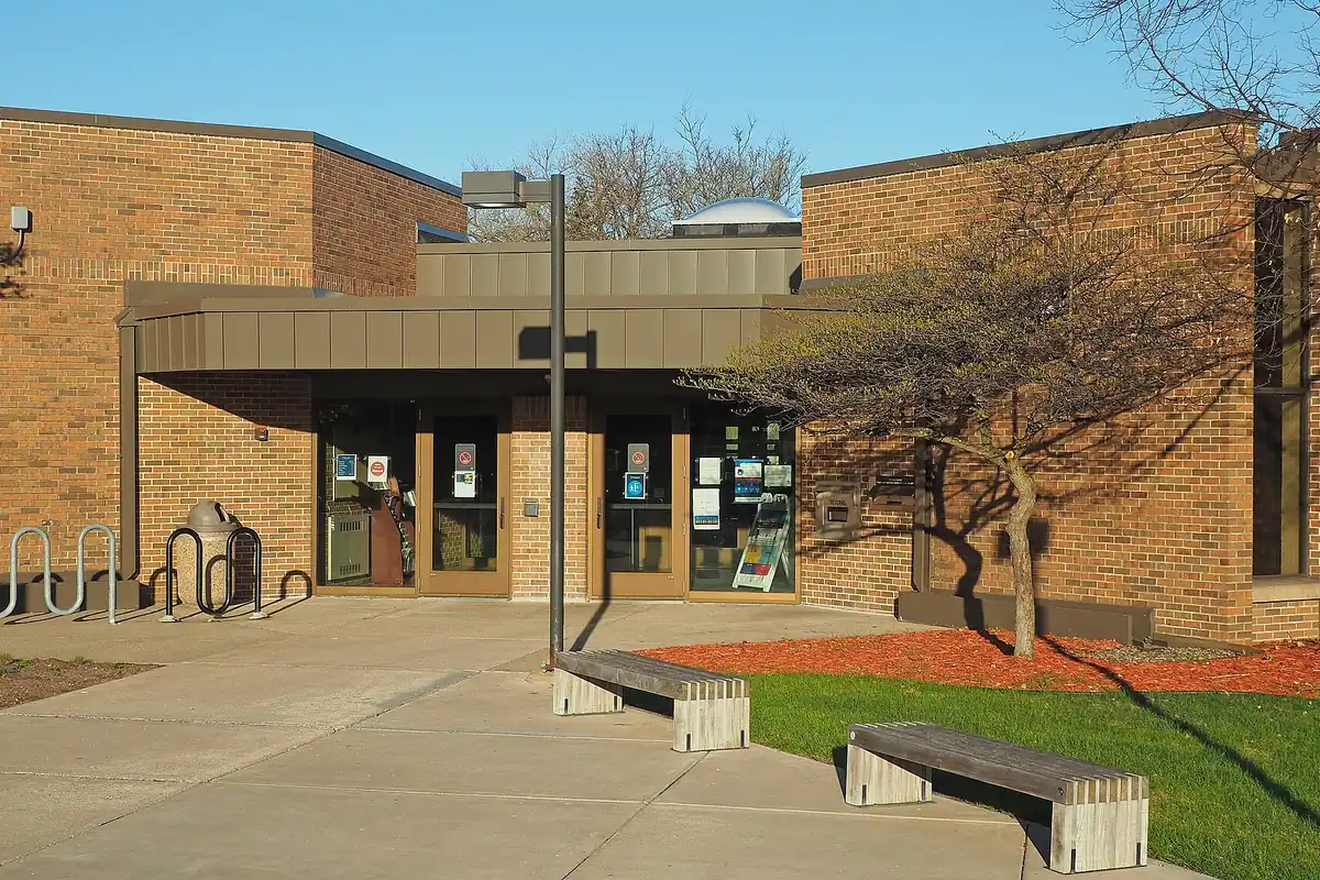 Golden Valley Library on Winnetka Avenue in Golden Valley, Minnesota