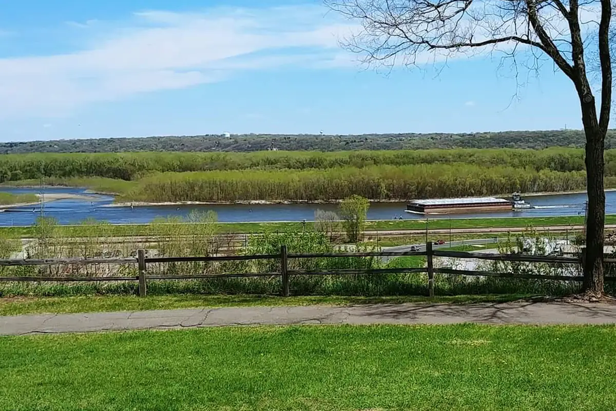 Grandview Park overlooking the Mississippi River in South St. Paul